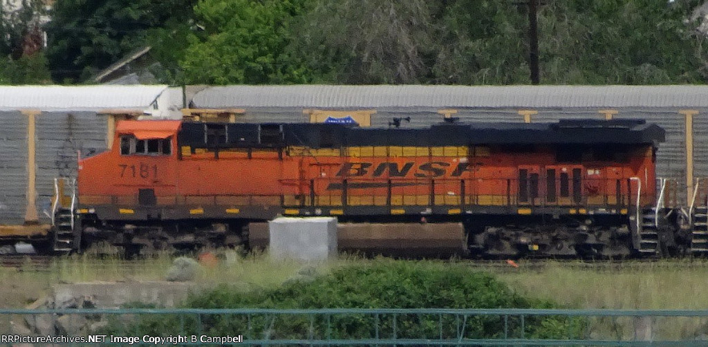 BNSF 7181